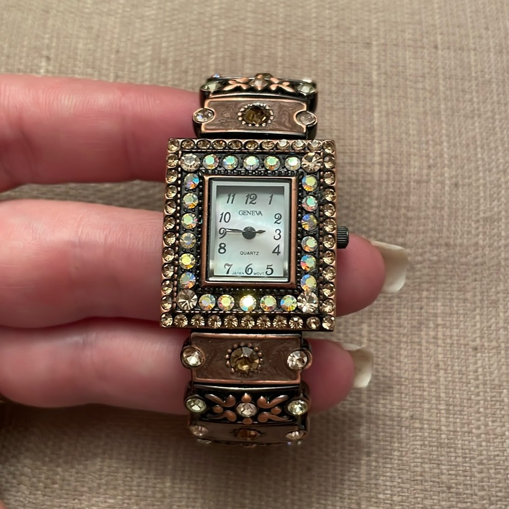 Bronze Geneva Quartz Bangle Watch